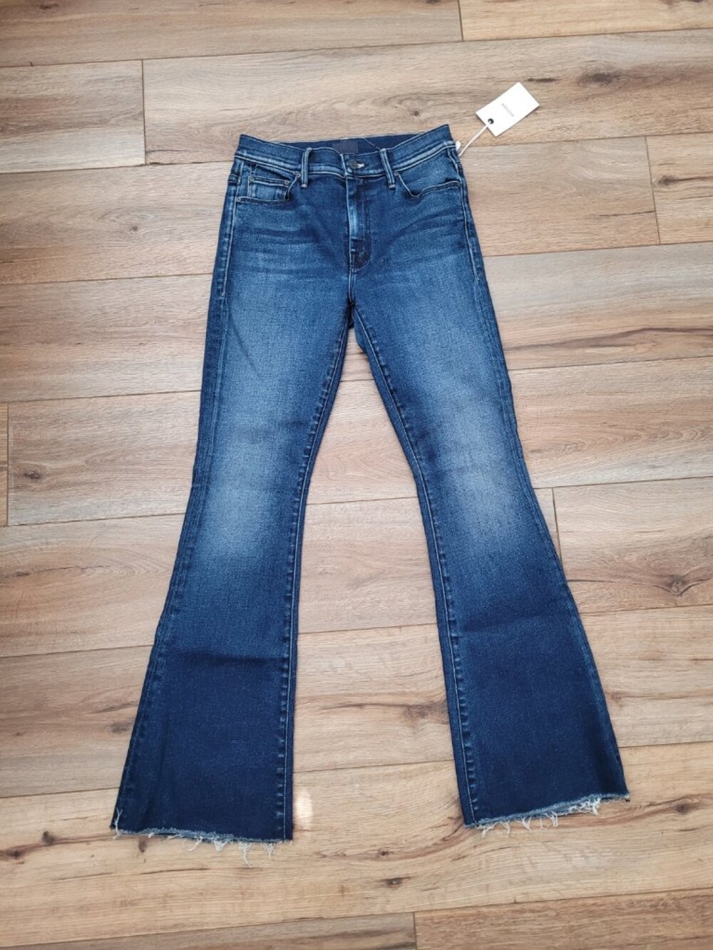 NWT MOTHER DENIM The Weekender Fray Jeans in Homecoming Hight Size 26